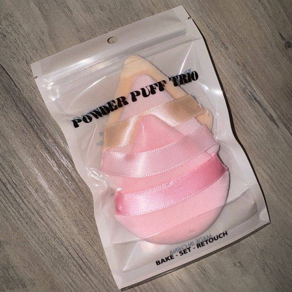 Makeup bundle(NEW) - Picture 8 of 11